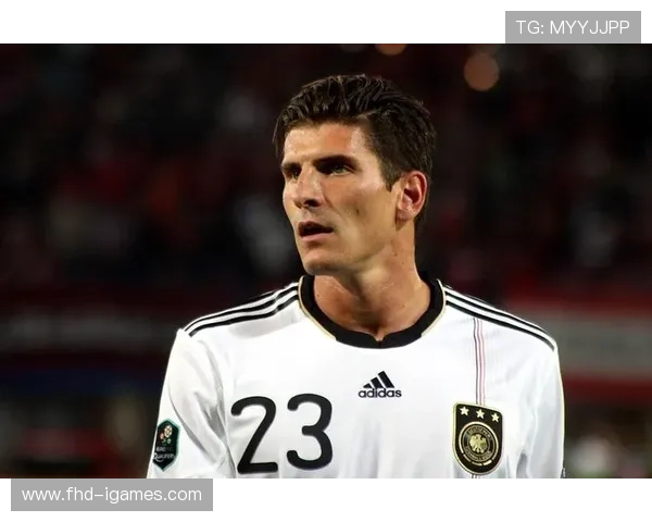 意甲纪录片拍摄启动，更衣室镜头首次公开