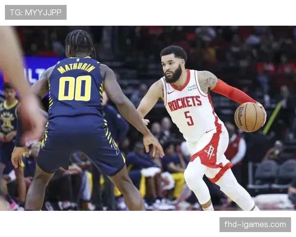 报道：猛龙队启用全新“1-2-2”全场防守阵型，成功打乱勇士进攻发起节奏